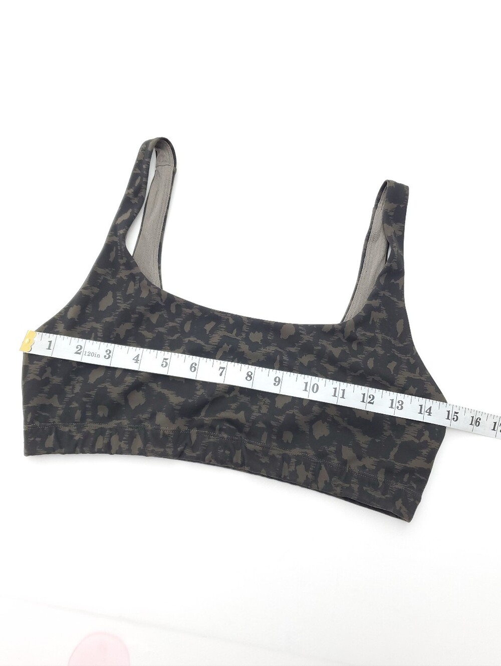 Vuori Daily Bra Leopard Print Pattern Wide Straps Yoga Training Athletic Gym M - Picture 4 of 8